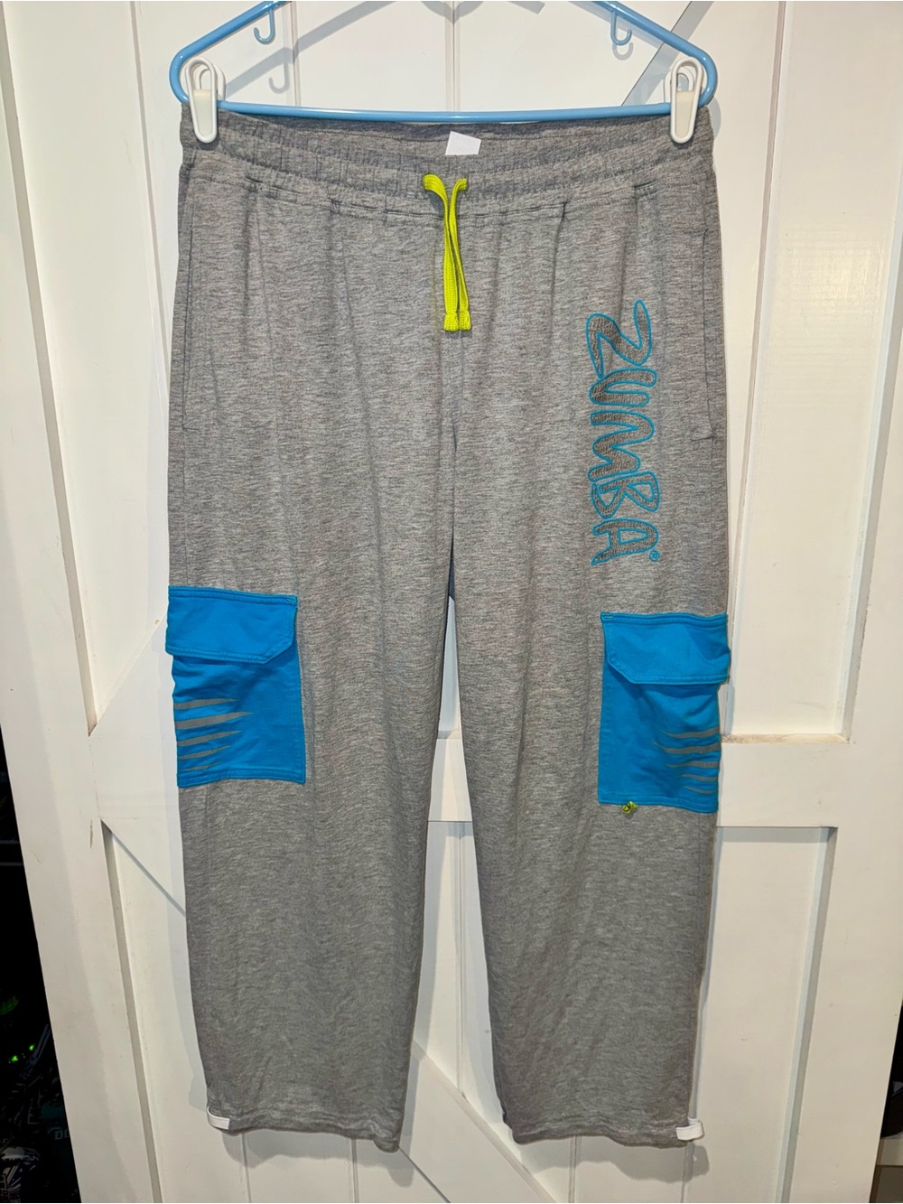 Zumba Wear Gray Cargo Pocket Lounge Jogger Pants Neon Trim Size Large